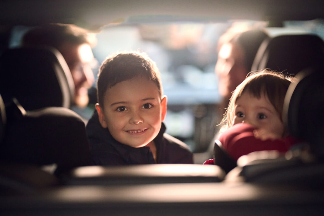 two happy kids Health Insurance for Expat Families in Mexico